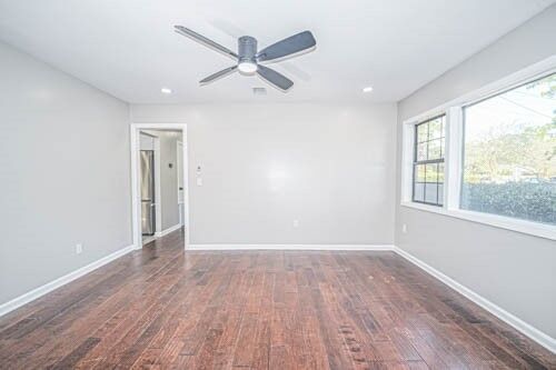 Property Photo:  2706 Canary Drive  GA 31520 