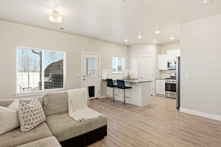 Property Photo:  153 E 3100 N  UT 84721 