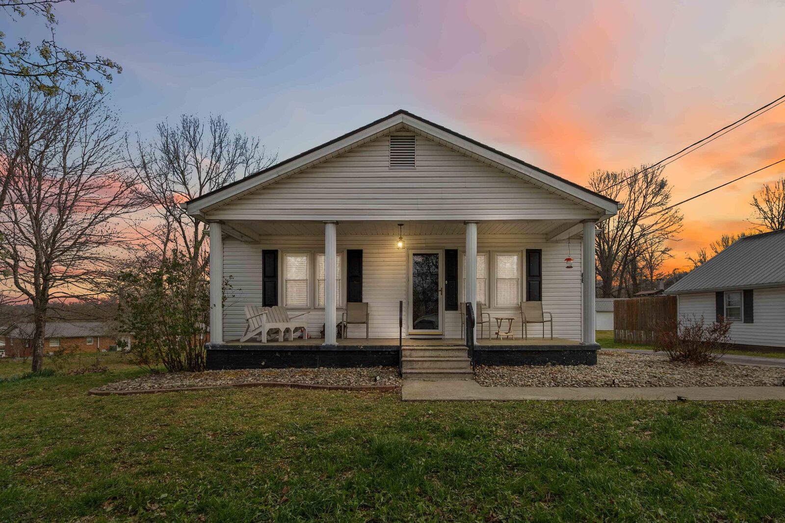 Property Photo:  68 Poplar Avenue  KY 42519 