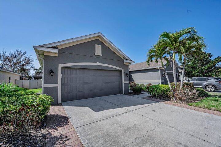 Property Photo:  2216 Parrot Fish Drive  FL 34691 
