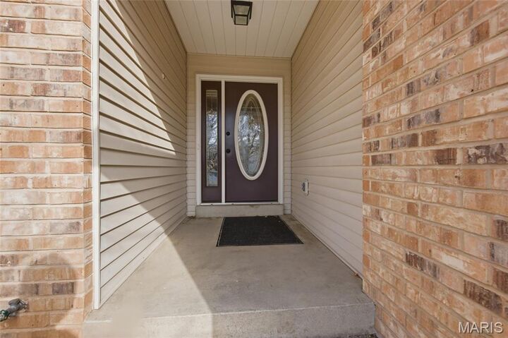 Property Photo: 4 McKinley Pointe Court MO 63301