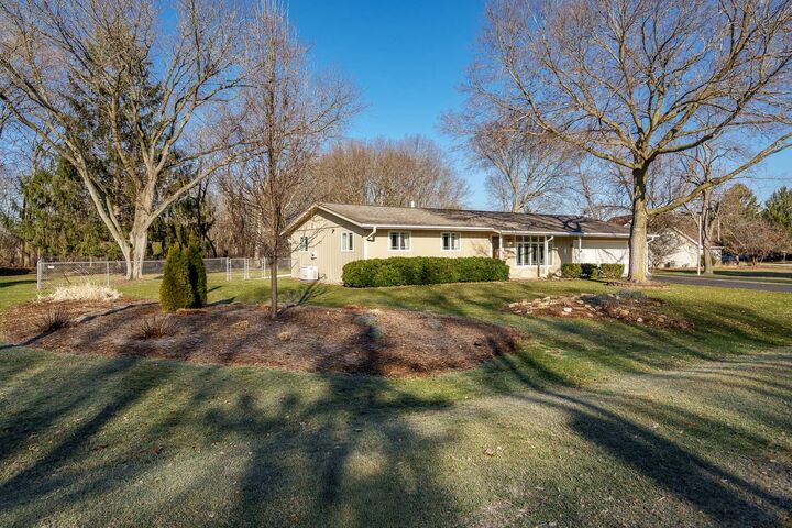 Property Photo:  12994 Echo Drive  IL 61072 