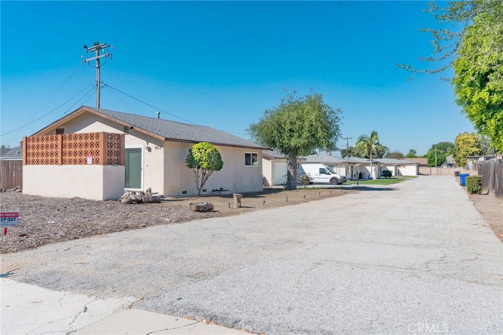 Property Photo:  903 Las Lomas Road  CA 91010 