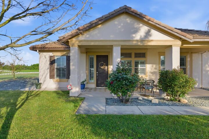 Property Photo: 9240 Stablegate Road CA 95693