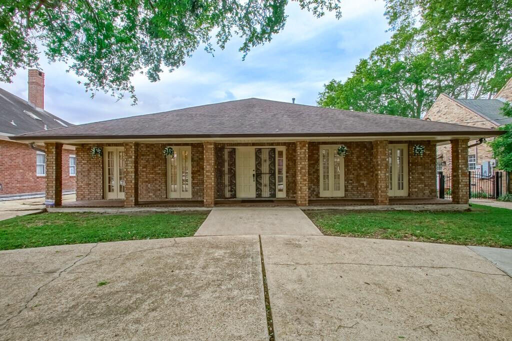 Property Photo:  5404 Shamrops Drive  LA 70065 