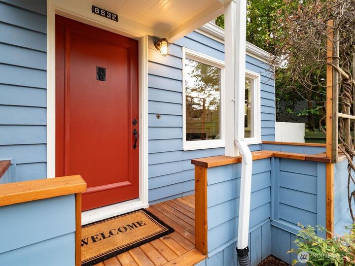 Property Photo:  8532  31st Avenue NW  WA 98117 