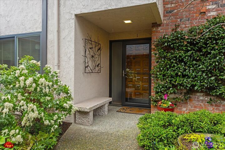 Property Photo: 1532 NW 195th Street 1 WA 98177