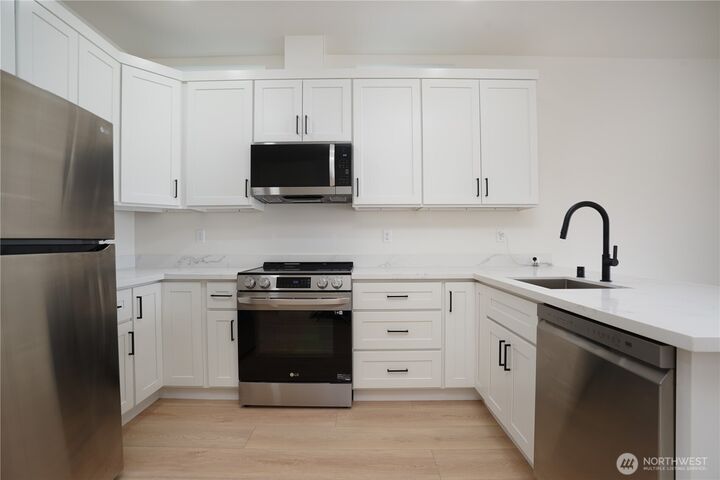Property Photo: 1129 Fawcett Avenue A-D WA 98402