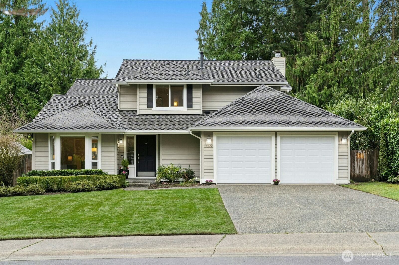 Property Photo:  2824  234th Place NE  WA 98074 