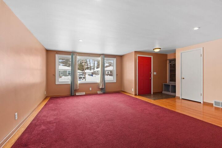 Property Photo: 2412 N Morrison Street WI 54911-2857