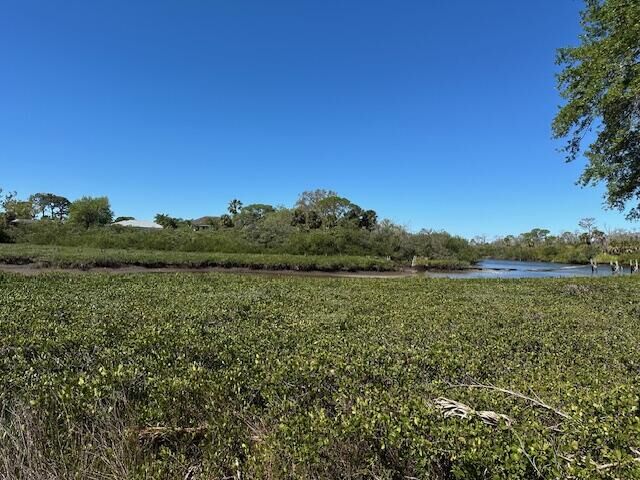 Property Photo:  5637 Decatur Drive  FL 34652 