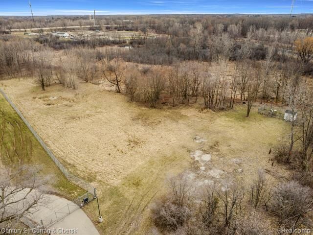 Property Photo:  1139 S Dettman Road  MI 49203 