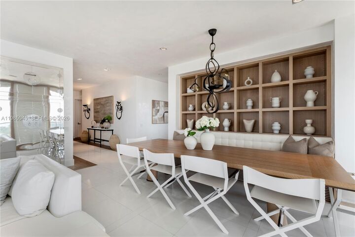 Property Photo:  800 S Pointe Dr 901  FL 33139 