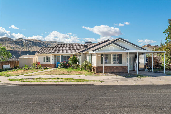 Property Photo:  93 W 680 N  UT 84737 
