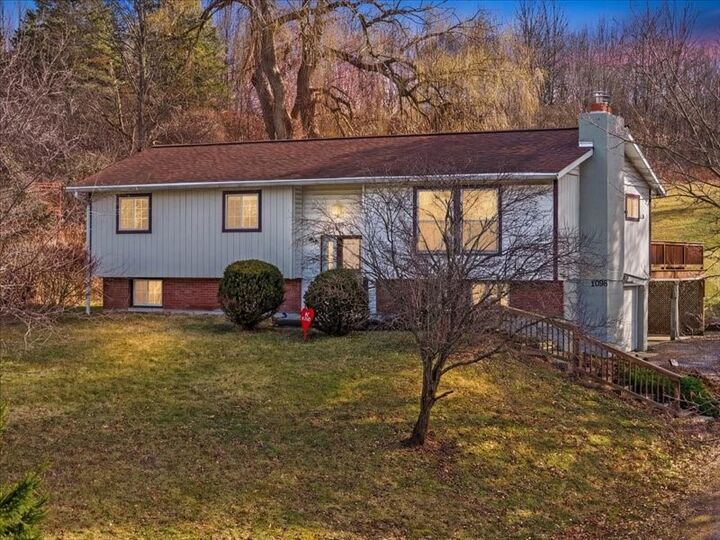 Property Photo:  109 Pine Tree Road  NY 14850 