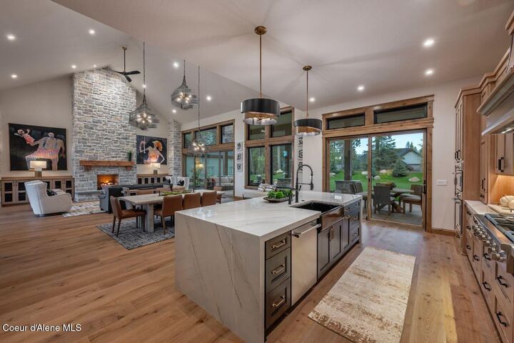 Property Photo:  L4b1 N Mountain View Rd  ID 83858 