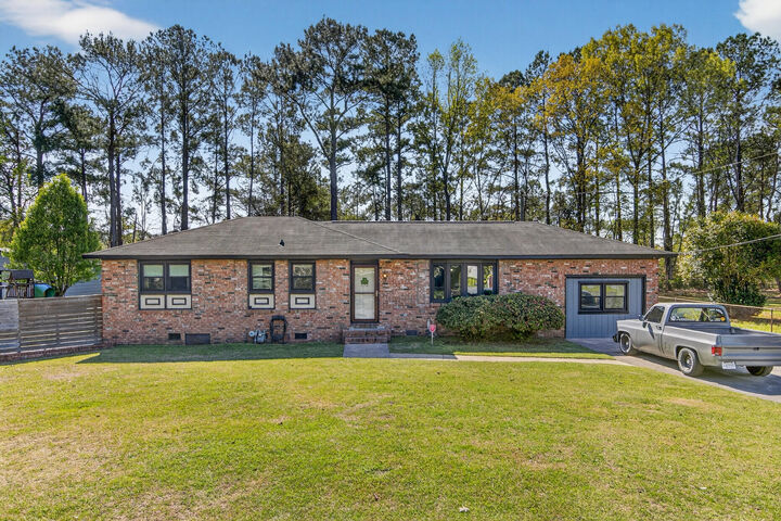 Property Photo: 113 Virginia Street SC 29445