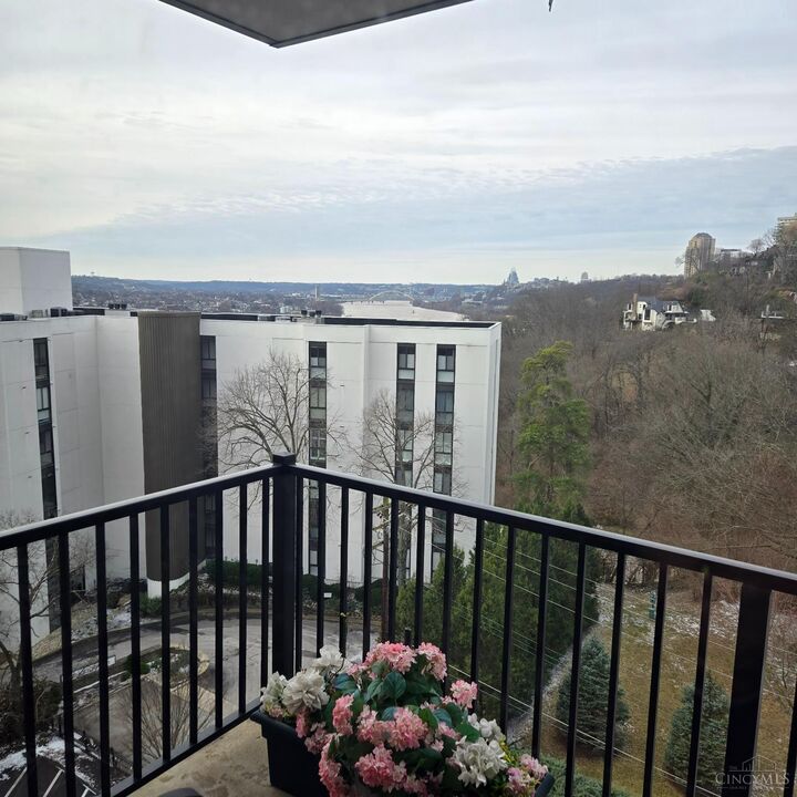 Property Photo:  1815 William Howard Taft  OH 45206 