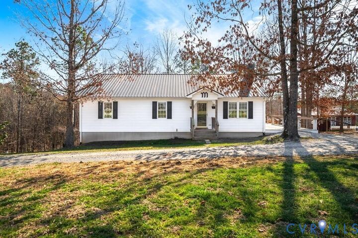 Property Photo:  7601 Amelia Springs Rd  VA 23083 