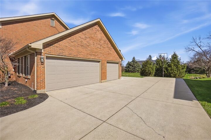 Property Photo: 2685 Merrimont Drive OH 45373