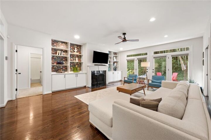 Property Photo:  1013 Lenox Valley Drive NE  GA 30324 