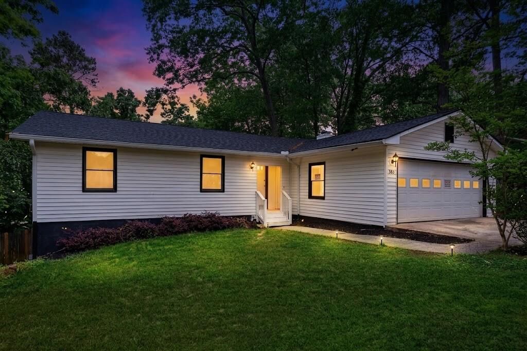 Property Photo: 383 Oakridge Drive GA 30121