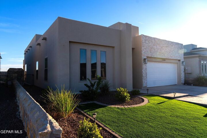 Property Photo:  51026 Fox Trail Avenue  TX 79934 