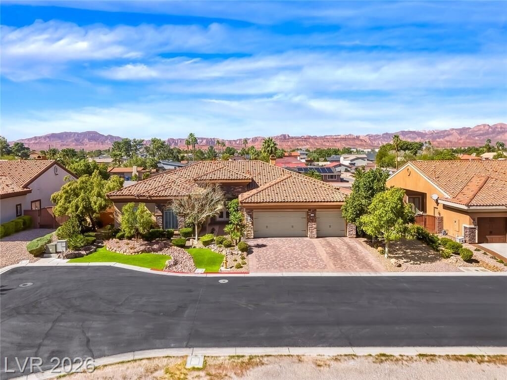 Property Photo:  7171 Crowntop Circle  NV 89118 