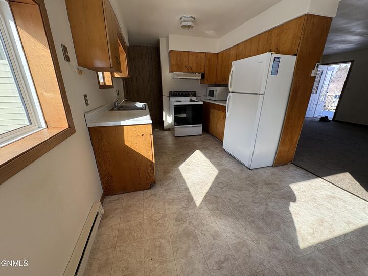 Property Photo: 325 Monroe Street ND 58441