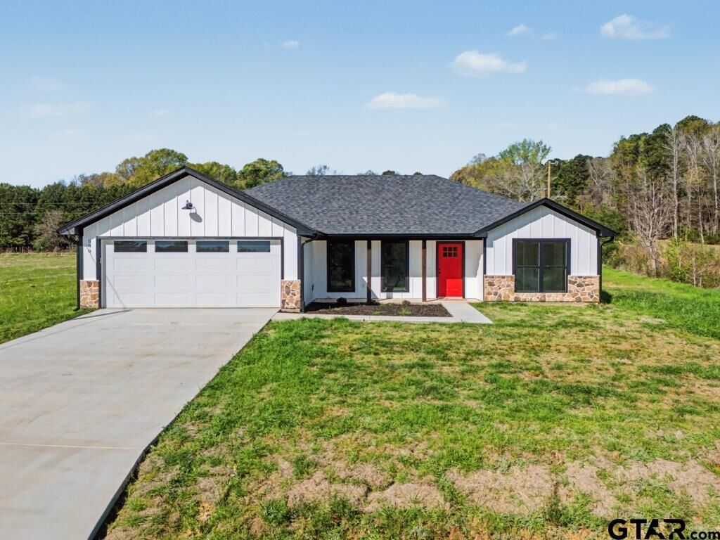 Property Photo:  808 Pr 3168  TX 75645 