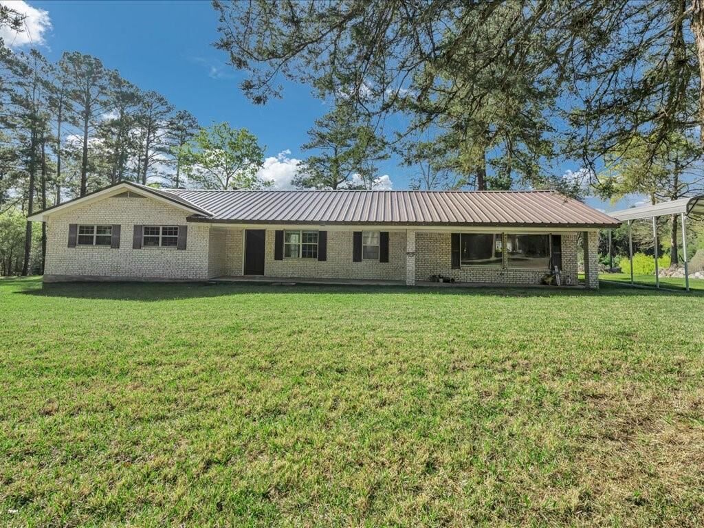 Property Photo: 19506 State Highway 7 E TX 75847