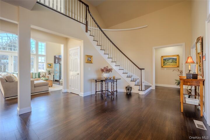 Property Photo:  56 Autumn Chase Drive  NY 12533 