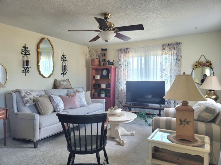 Property Photo: 2312 W 3rd NE 69101