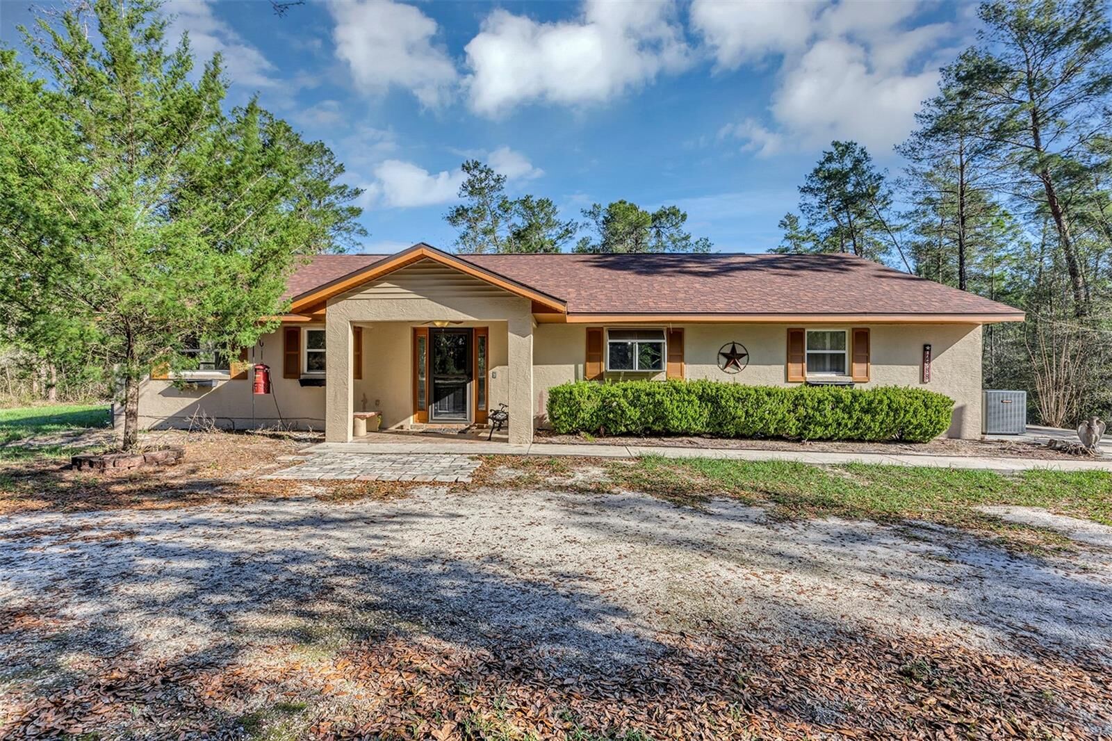 Property Photo: 2588 County Road 245C FL 34484