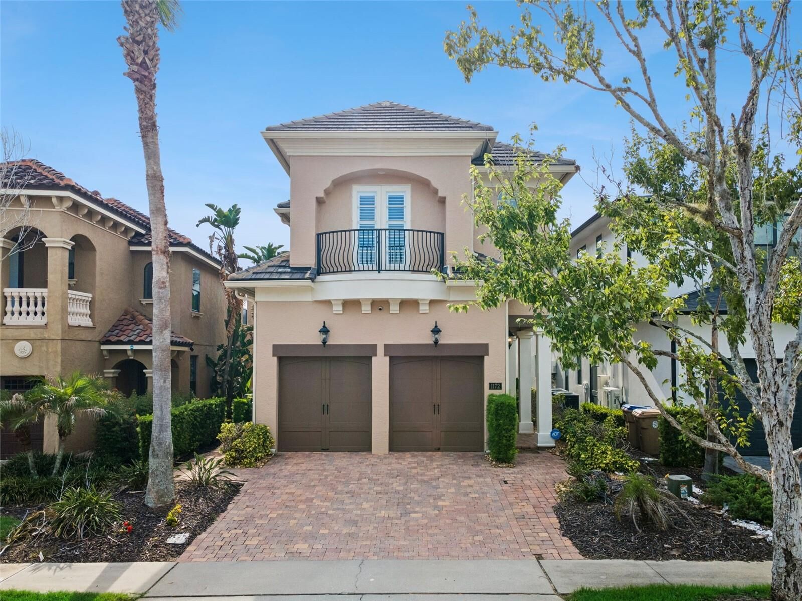 Property Photo: 1172 Castle Pines Ct FL 34747