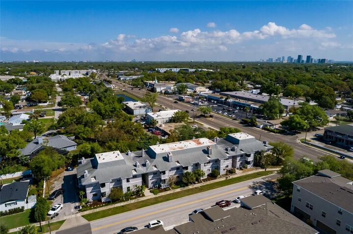 Property Photo:  4405 W Fair Oaks Avenue 21  FL 33611 