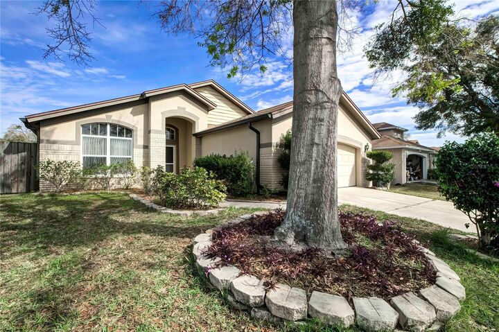 Property Photo:  1716 Westerly Drive  FL 33511 