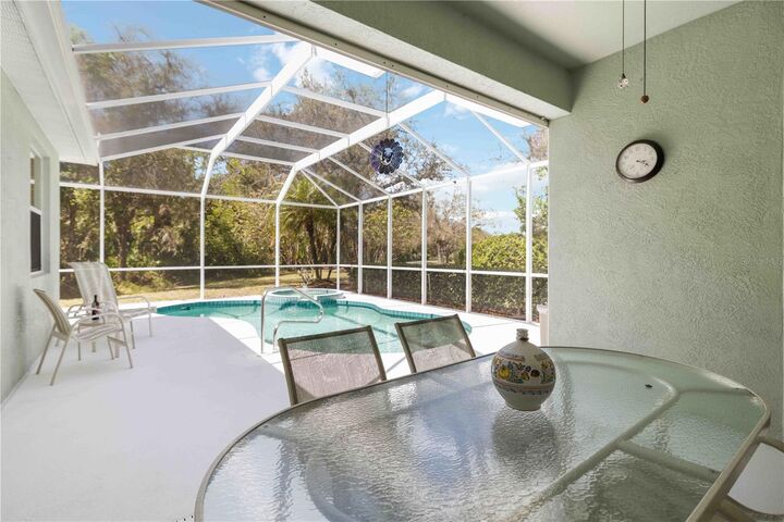 Property Photo:  8121 Indigo Ridge Terrace  FL 34201 