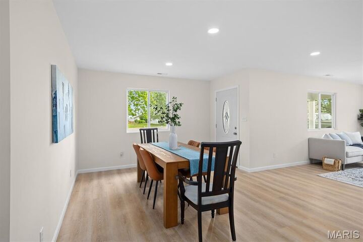 Property Photo:  685 Sand Prairie Road  IL 62040 