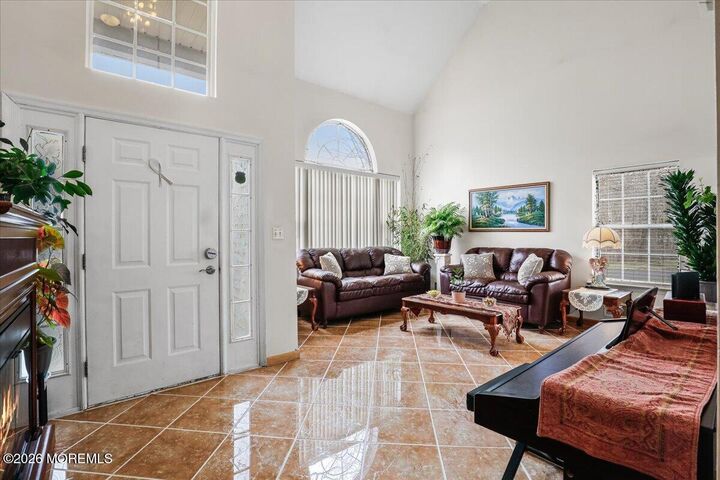 Property Photo:  34 Gate Lane  NJ 08857 