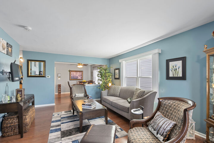 Property Photo: 2363 Woodhill Court IL 60586