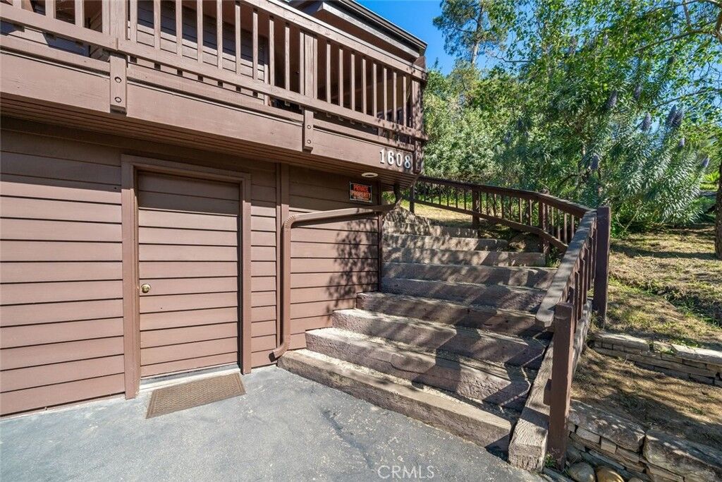 Property Photo:  1608 Bradford Road  CA 93428 