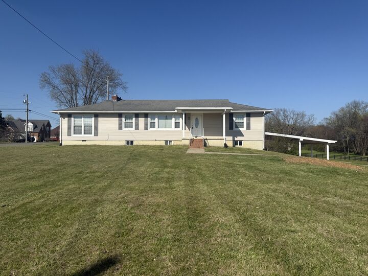 Property Photo:  1400 Union St  TN 37160 