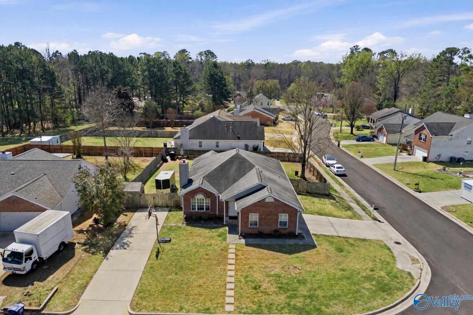 Property Photo: 142 Brass Oak Drive AL 35758