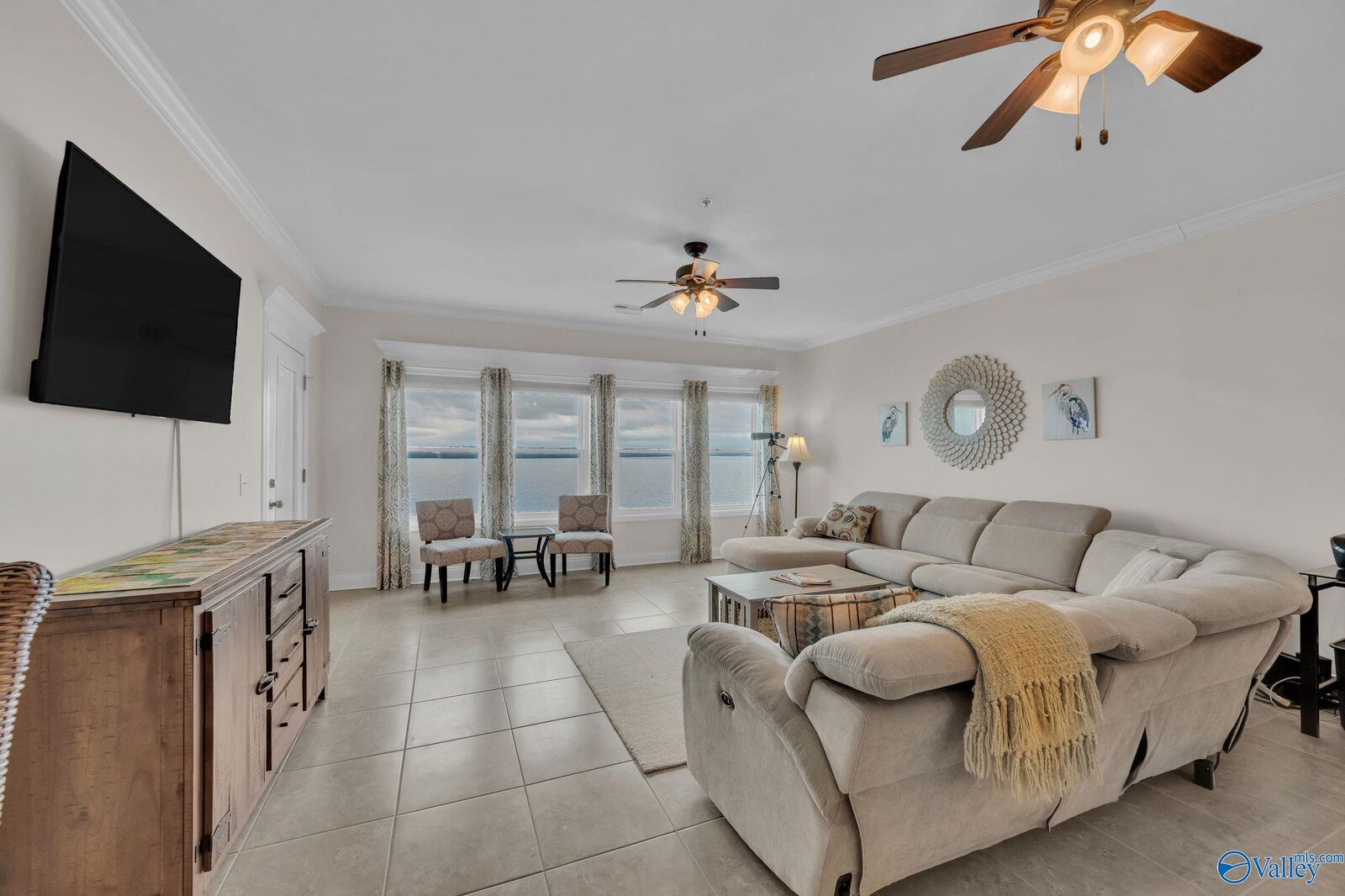 Property Photo:  5590 Bay Village Drive 210  AL 35611 