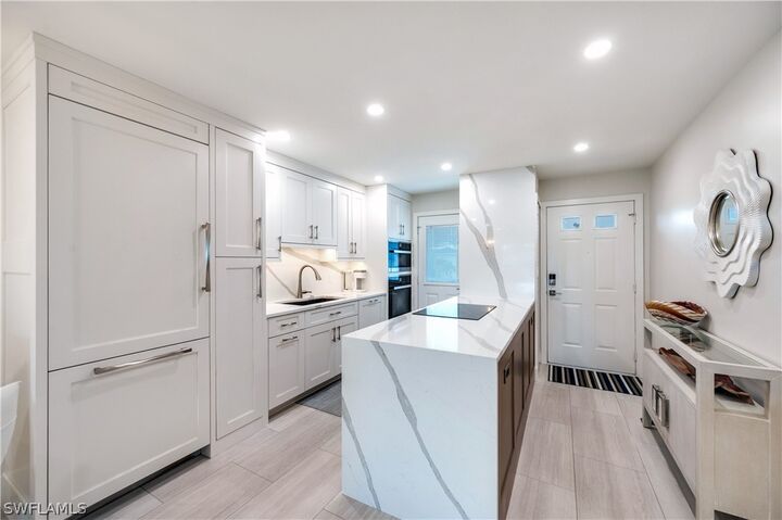 Property Photo:  1021 3rd Street S 310  FL 34102 