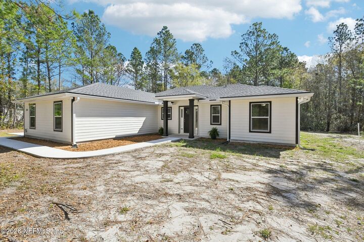 Property Photo:  2265 S Mimosa Avenue  FL 32068 