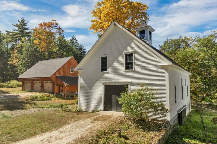 Property Photo:  829 Bearcamp Hwy &Amp 10 Mountain Road  NH 03883 