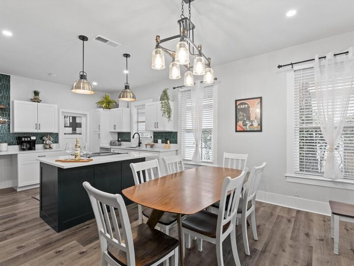 Property Photo:  711 W Knox Street  TX 75119 