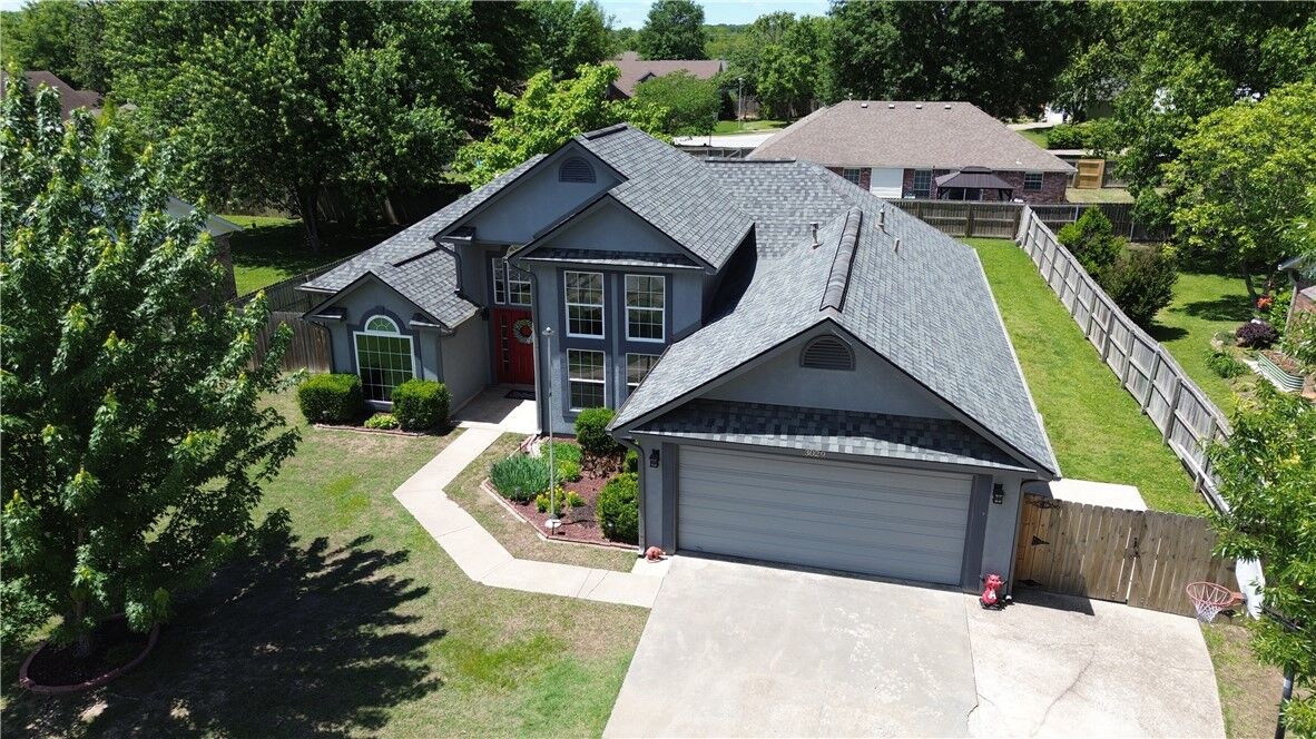Property Photo: 3029 N Quartz Drive AR 72704